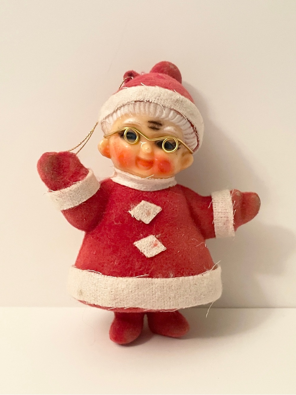 Vintage Flocked Mrs Claus Ornament Wire Glasses Made In Hong Kong Kitsch